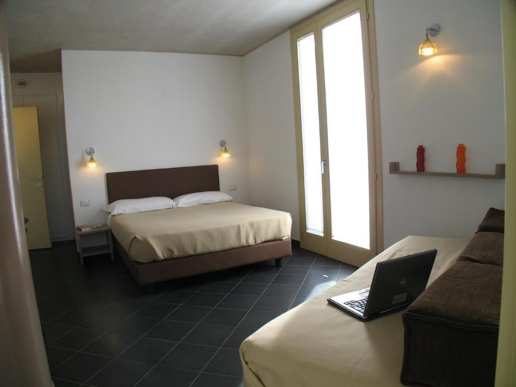 6 Porte Guesthouse Mantua Habitación foto