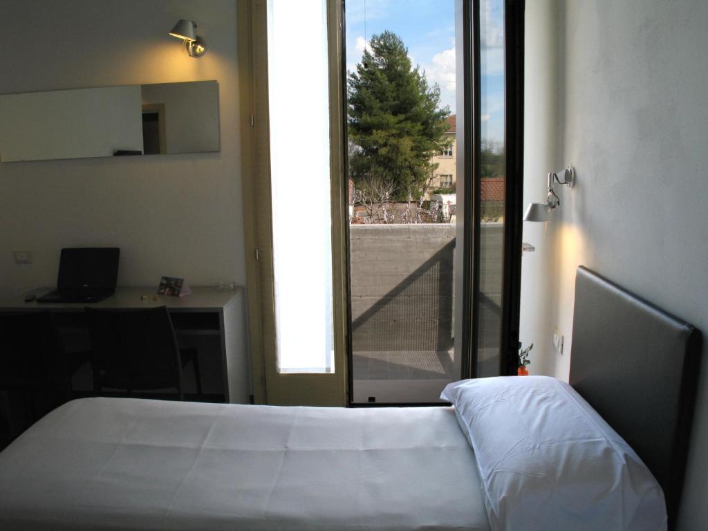 6 Porte Guesthouse Mantua Habitación foto