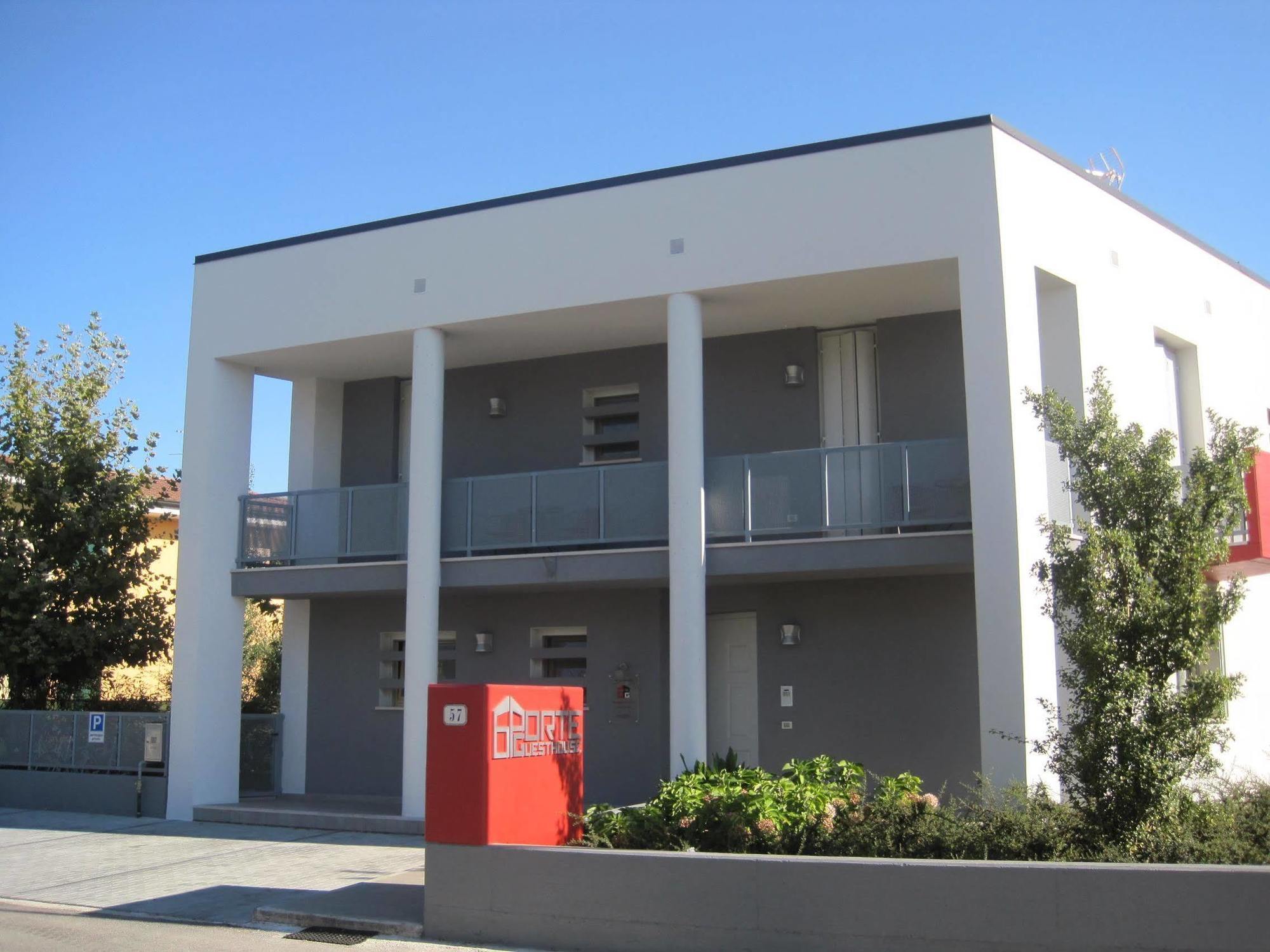 6 Porte Guesthouse Mantua Exterior foto