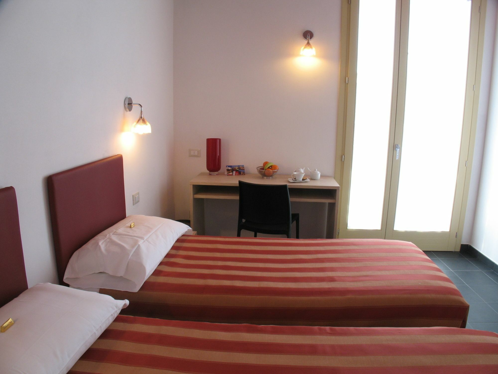 6 Porte Guesthouse Mantua Exterior foto